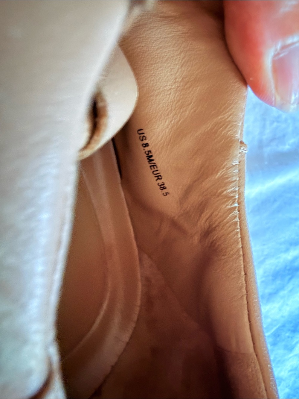 Vince 8.5 Leather Nude Minimalist Neutral Sneakers - Picture 7 of 9